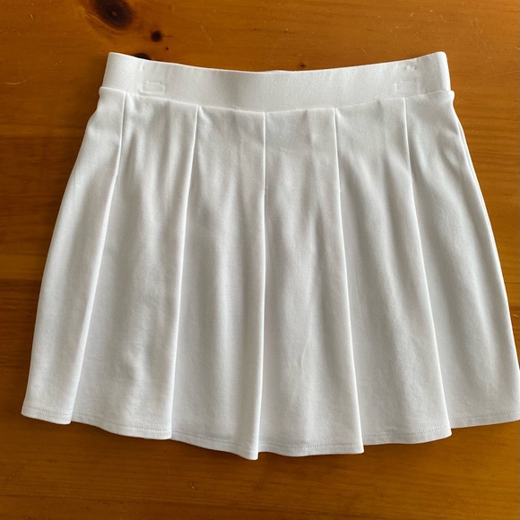 Off white mini skirt size M Brand New never worn. - Picture 2 of 9